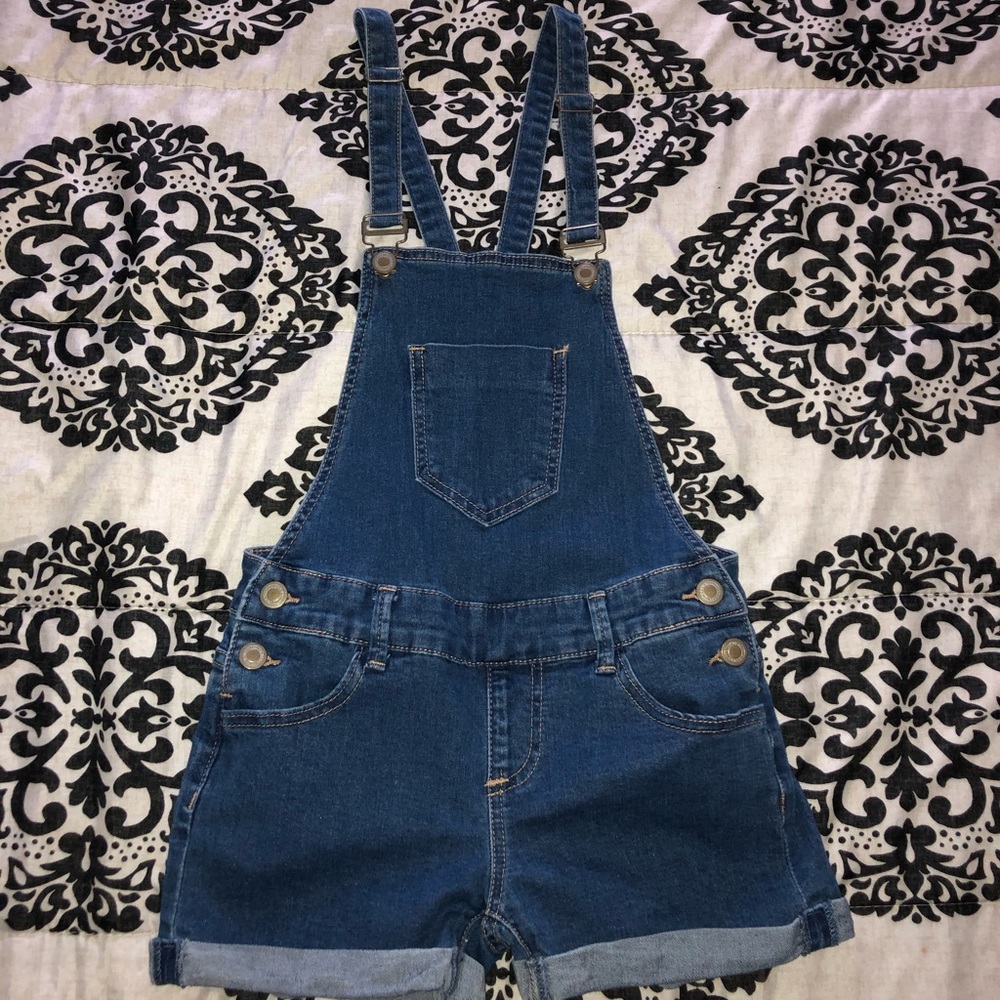 Jumper with shorts
